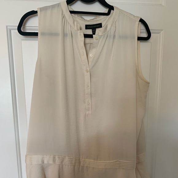 SZ M Banana Republic Camisole - Picture 1 of 3